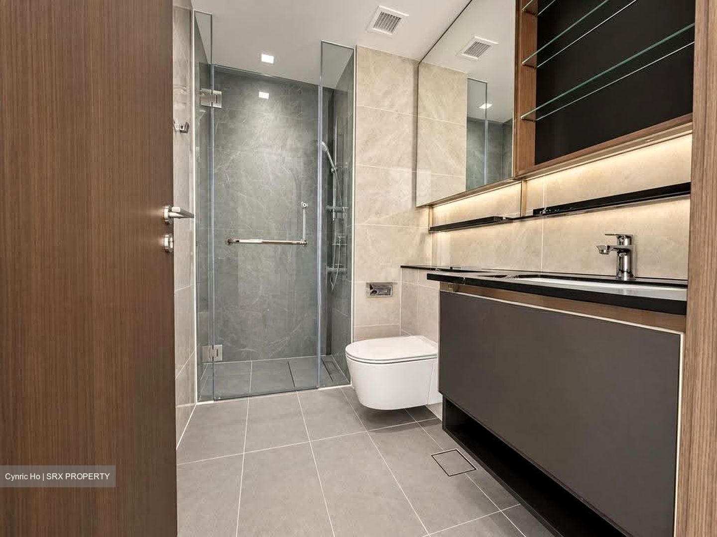 Slim Barracks Rise (D5), Condominium #634922551